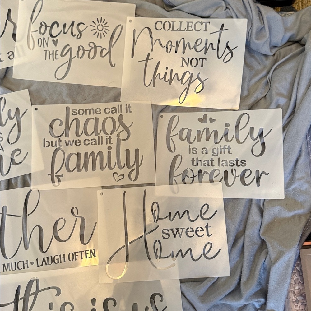 “Family” and “home” stencils for crafting - Picture 3 of 5
